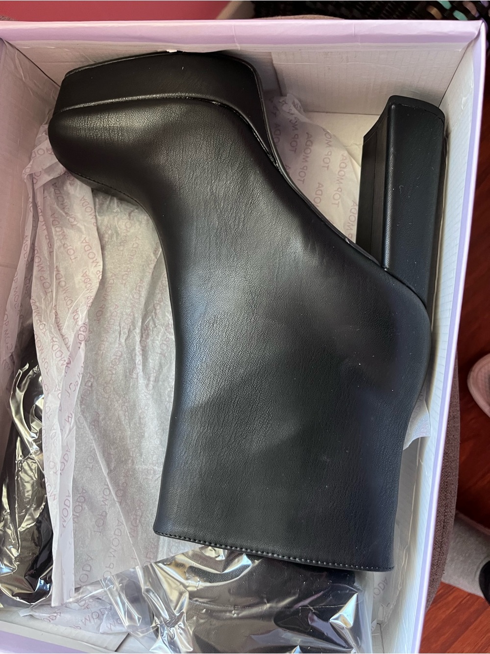 Moda Black Block Heel Ankle Boots